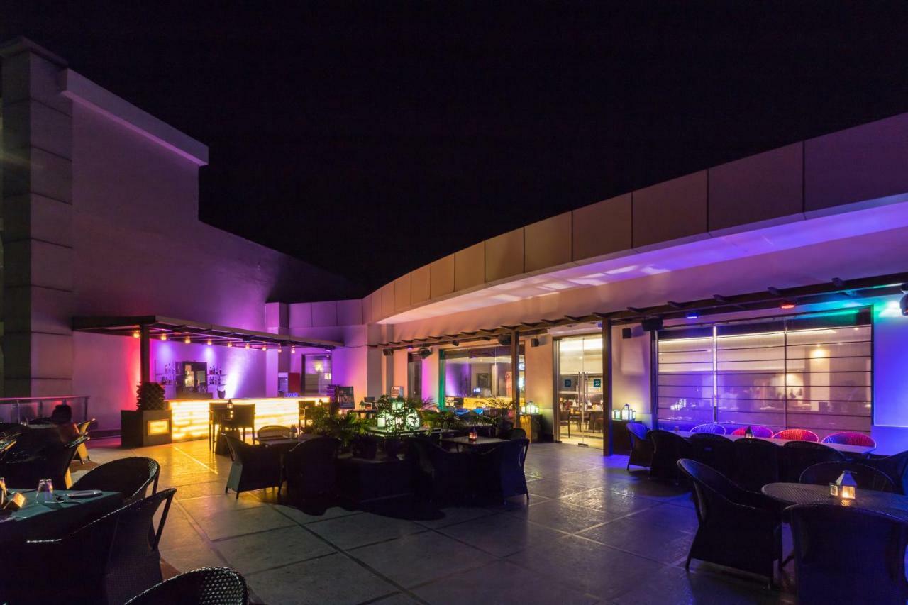 Golden Tulip Chandigarh, Panchkula Exterior foto